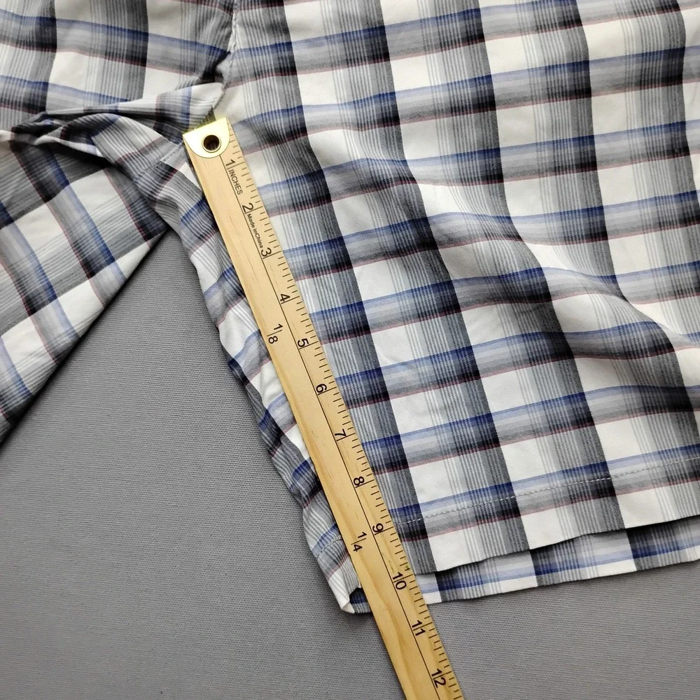 Tommy Bahama Mens Plaid Golf Shorts Blue Grey White Size 35 Flat Front